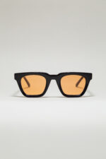 Camerano - Black Peach